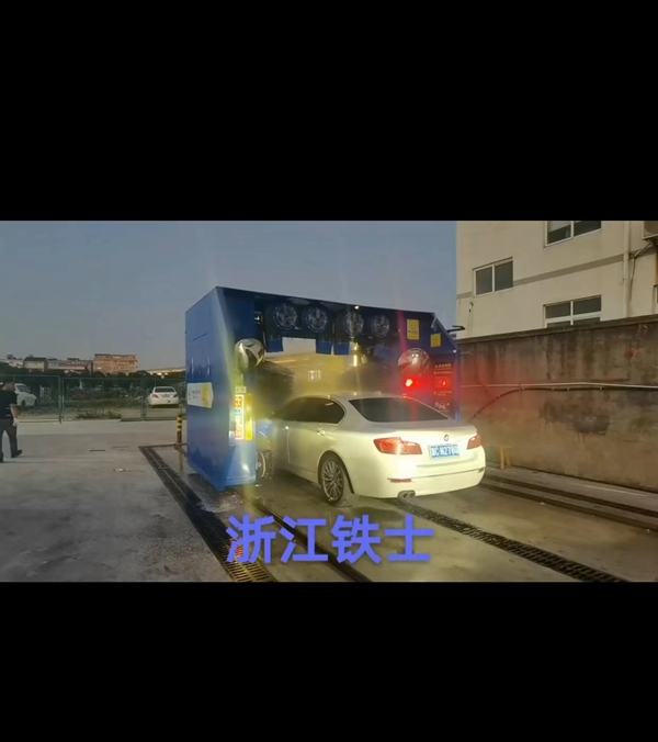 中國-溫州龍灣Guo際機場充電區，無人值守設備調試中 (2)