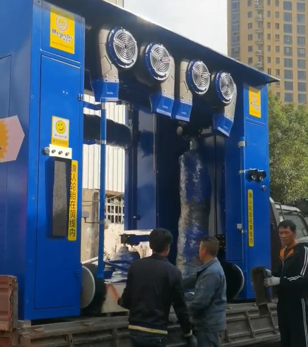 中國溫州市區--發貨了、一臺龍門往復式電腦洗車機，4.2米貨車就可以拉走了.